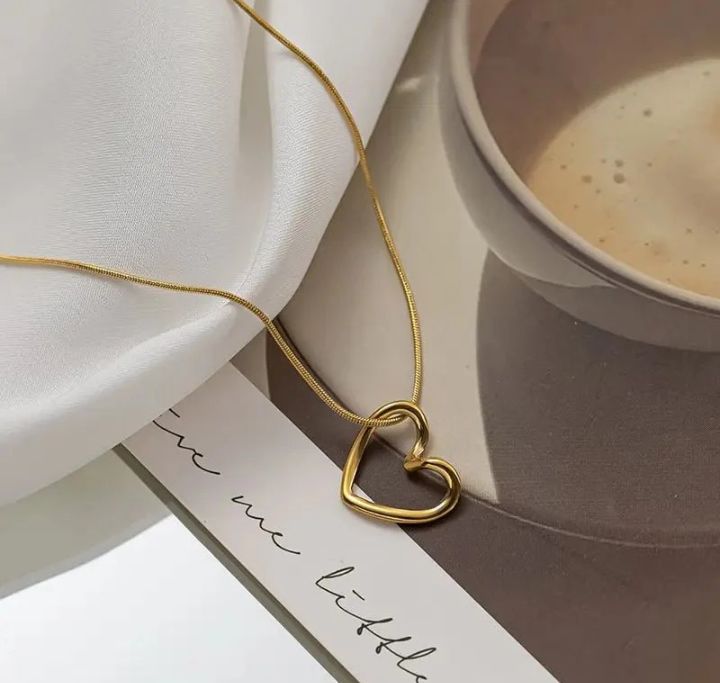 INSIOX - Trendy Heart Hollow Necklace