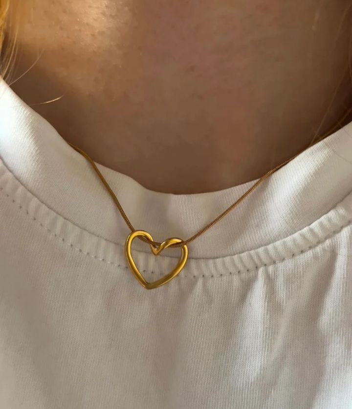 INSIOX - Trendy Heart Hollow Necklace