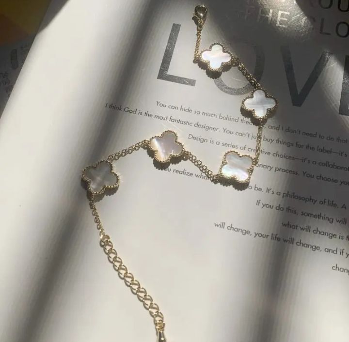 INSIOX - White Clover Chain Necklace