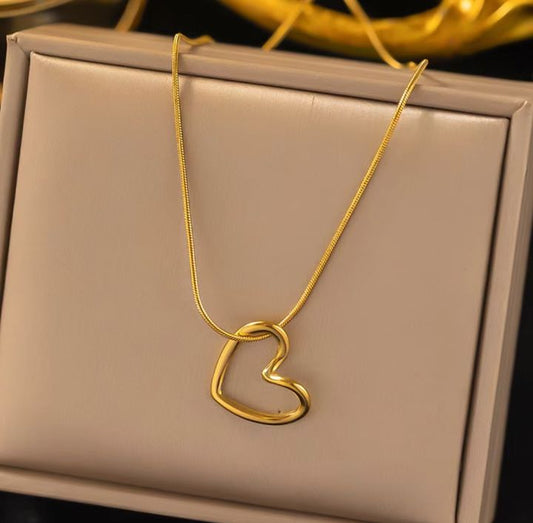 INSIOX - Trendy Heart Hollow Necklace