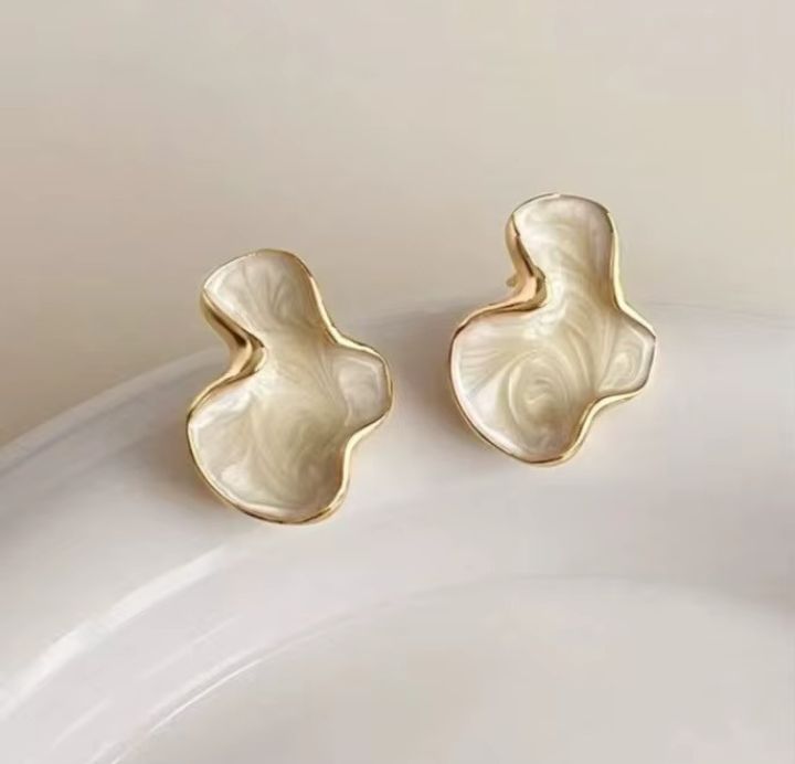 Irregular Shape Dripping Ennamel Stud Earings