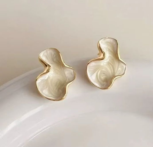 Irregular Shape Dripping Ennamel Stud Earings