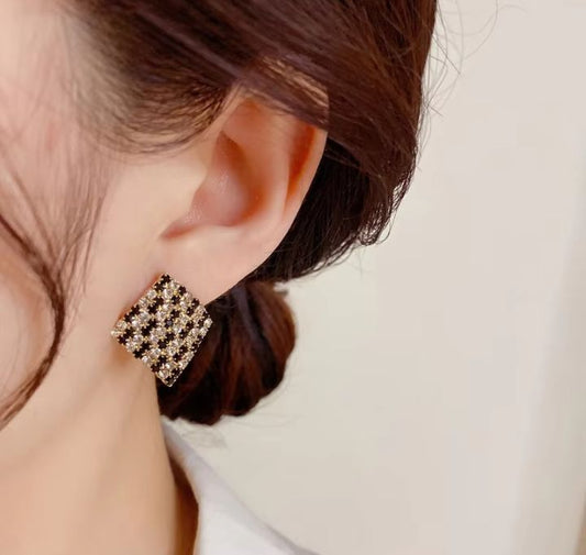 INSIOX - Black And White Crystal Stud Earings